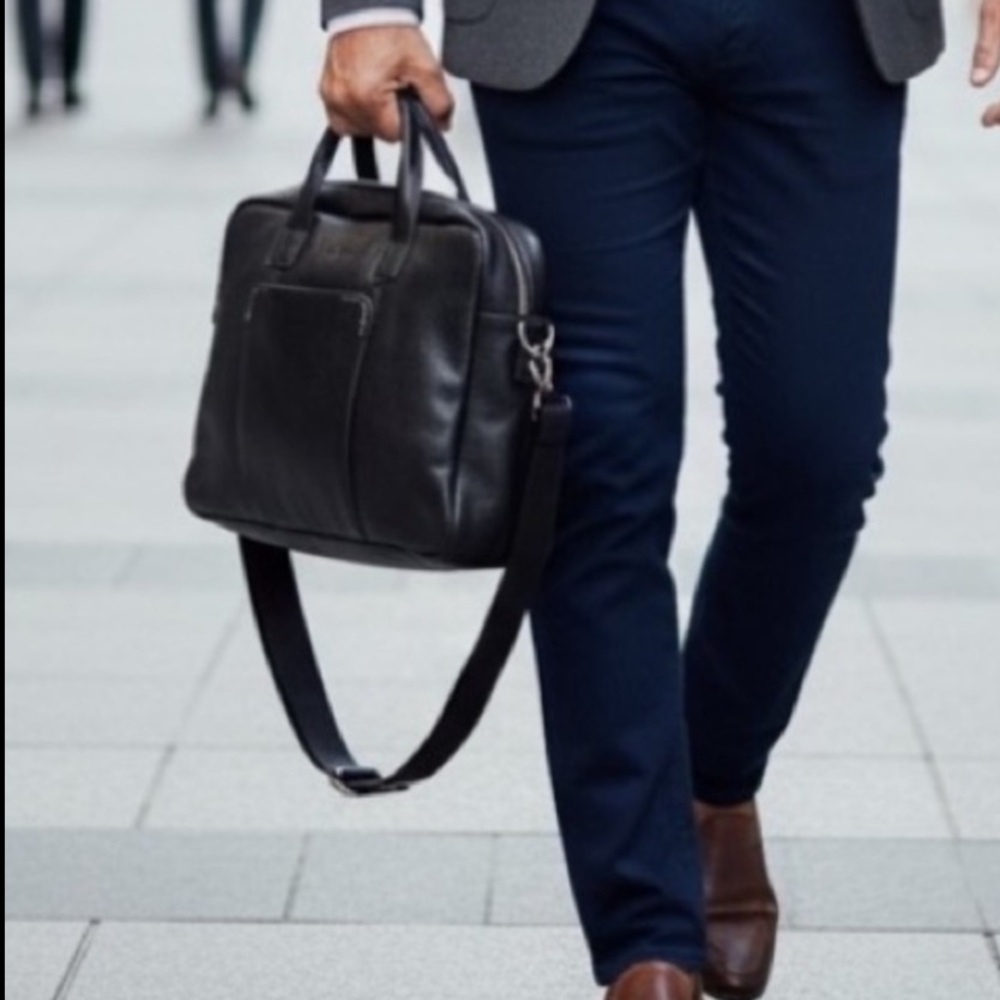 Cole Haan Black Leather Men's Messenger Bag